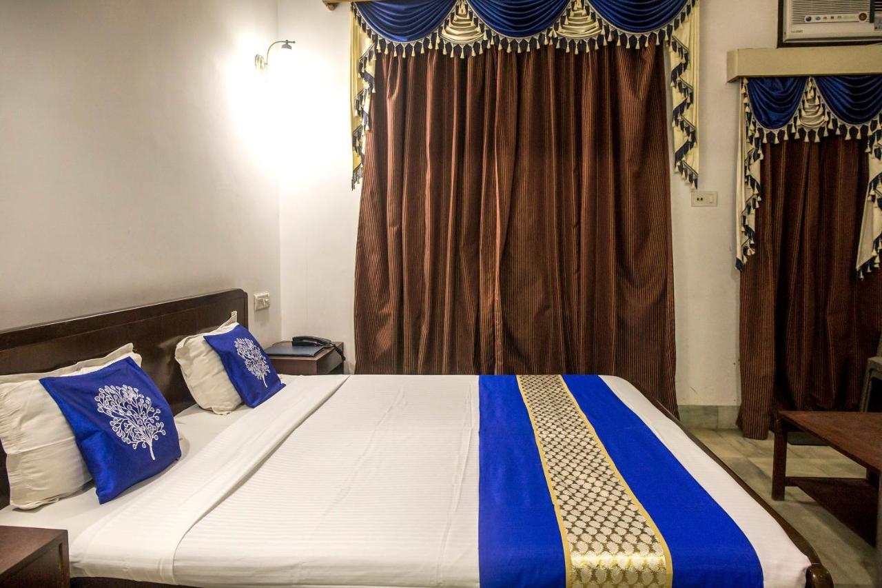 Oyo Capital O 5879 Radha Damodar Residency Hotel Puri Eksteriør billede