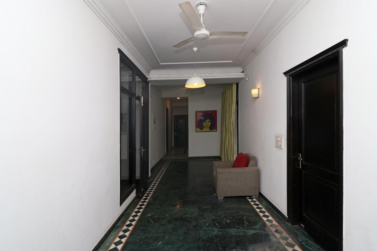 Oyo Capital O 5879 Radha Damodar Residency Hotel Puri Eksteriør billede