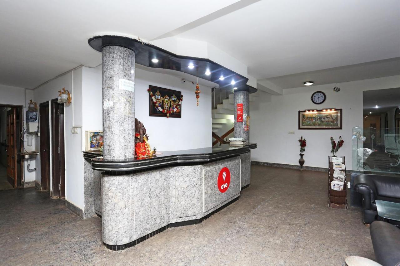 Oyo Capital O 5879 Radha Damodar Residency Hotel Puri Eksteriør billede